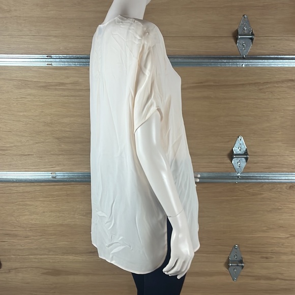 NWT Vince Off White Silk Blouse. Size Small - Picture 11 of 14